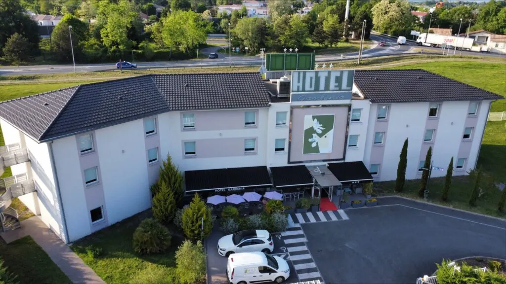 Photo de Hôtel Gardenia